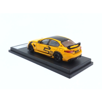 Alfa Romeo Giulia GTAm yellow - skala 1:64 - Shadow